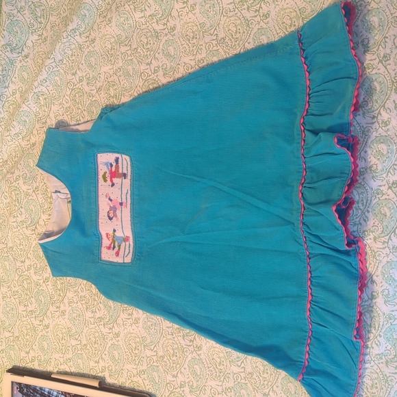 Little Threads Designed by Maria Elena 4T - Picture 1 of 6